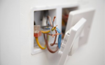 PVC x Aço galvanizado ou alumínio: qual é melhor para sua instalação elétrica?